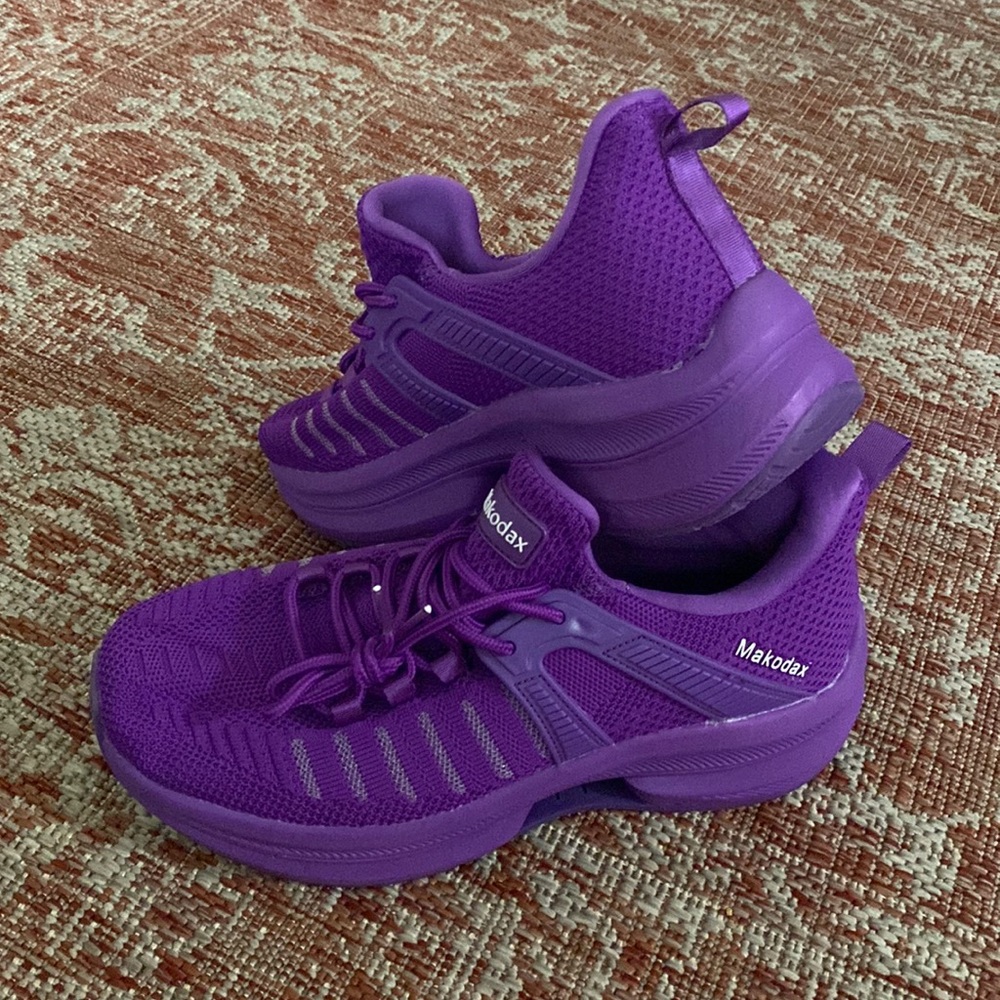 Makodax Shoes, Womens Size 10
